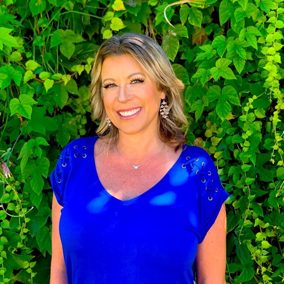 Meet your Posher, Crystal - Picture 1 of 1